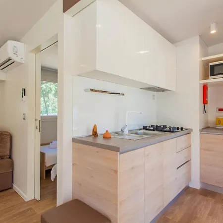 Mobile Homes Delta Marine At Lopari Campeggio