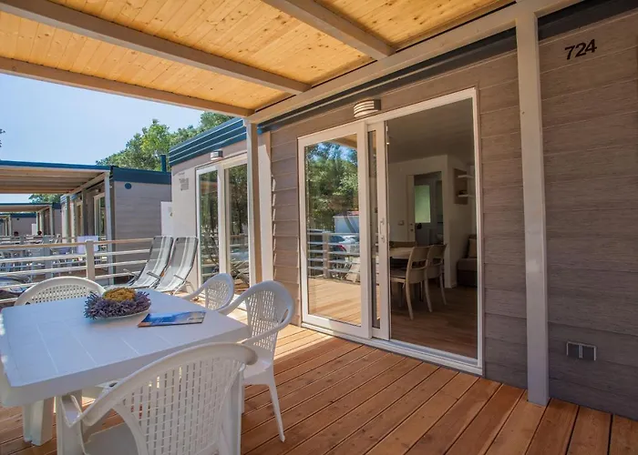 Mobile Homes Delta Marine At Lopari * نيغيزيني