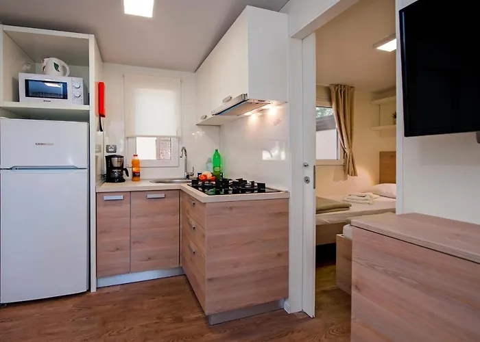 Mobile Homes Delta Marine At Lopari *