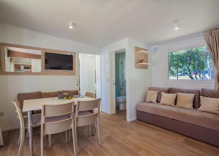 Campeggio Mobile Homes Delta Marine At Lopari Nerezine