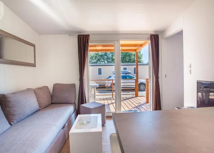Campeggio Mobile Homes Delta Marine At Lopari *